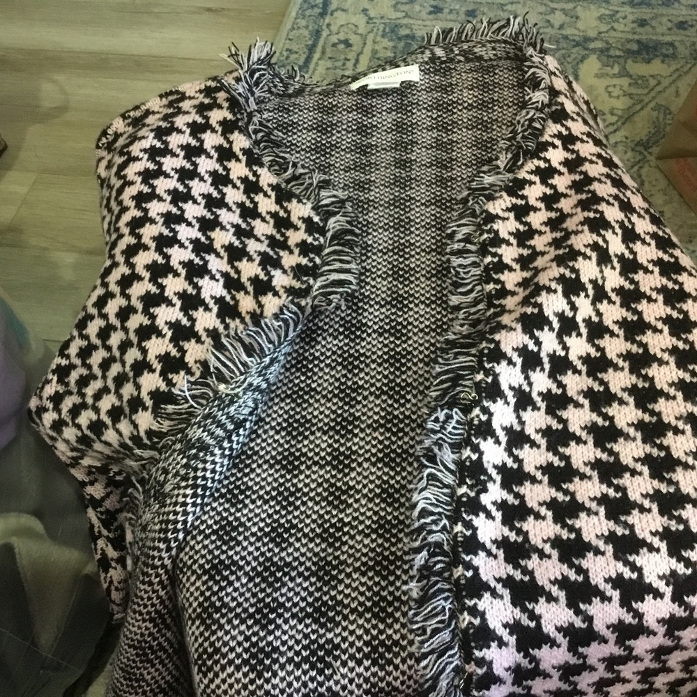 Houndstooth cardigan sweater